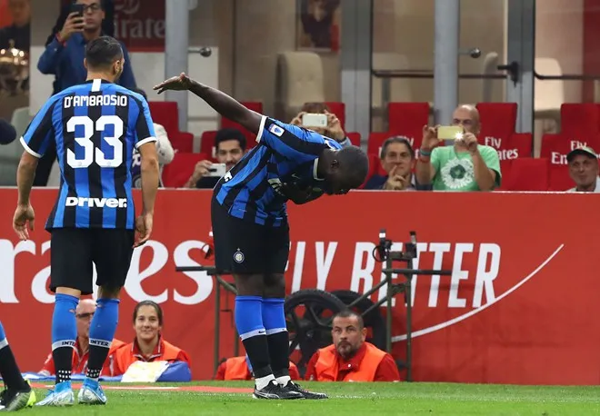 Inter giành chiến thắng trong trận derby Milan - Ảnh 3. Inter giành chiến thắng trong trận derby Milan - Ảnh 3.