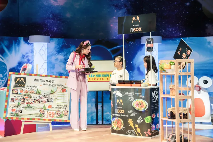 Kiddie Shark: Hai cô bé tiết lộ doanh thu hơn 100 triệu/ tháng từ kinh doanh đồ ăn - Ảnh 2. Kiddie Shark: Hai cô bé tiết lộ doanh thu hơn 100 triệu/ tháng từ kinh doanh đồ ăn - Ảnh 2.