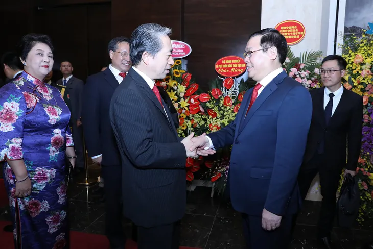 Chiêu đãi kỷ niệm 70 năm Quốc khánh CHND Trung Hoa - Ảnh 3. Chiêu đãi kỷ niệm 70 năm Quốc khánh CHND Trung Hoa - Ảnh 3.