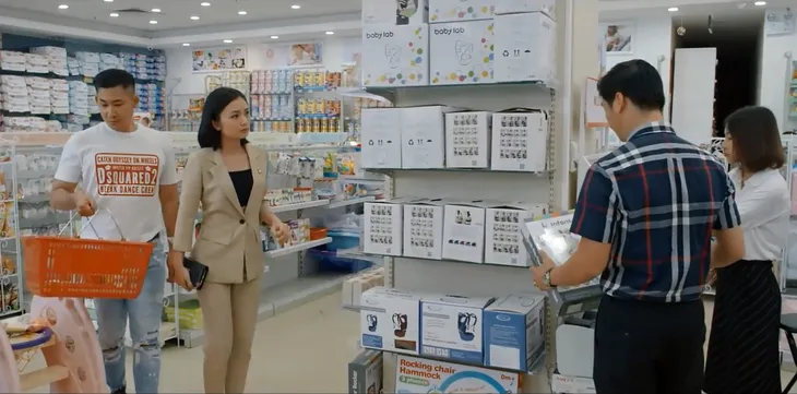 Hoa hồng trên ngực trái - Tập 16: Bị Thái (Ngọc Quỳnh) chửi xéo không đẻ được, San (Diệu Hương) tức nghẹn cổ - Ảnh 1. Hoa hồng trên ngực trái - Tập 16: Bị Thái (Ngọc Quỳnh) chửi xéo không đẻ được, San (Diệu Hương) tức nghẹn cổ - Ảnh 1.
