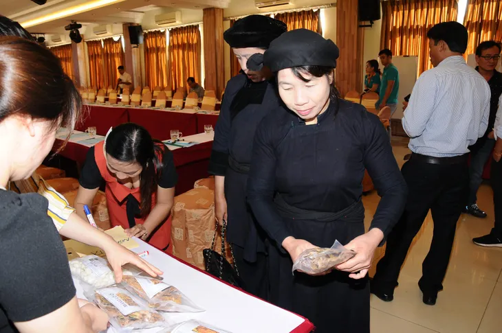 Hỗ trợ phụ nữ dân tộc thiểu số tự chủ kinh tế và phát triển kinh doanh với công nghệ 4.0 - Ảnh 7. Hỗ trợ phụ nữ dân tộc thiểu số tự chủ kinh tế và phát triển kinh doanh với công nghệ 4.0 - Ảnh 7.