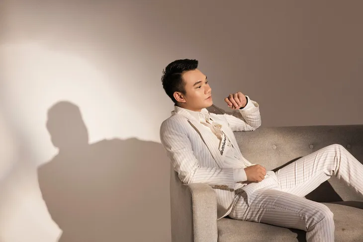 Khắc Việt làm liveshow miễn phí tại Hà Nội kỷ niệm 10 năm ca hát - Ảnh 2. Khắc Việt làm liveshow miễn phí tại Hà Nội kỷ niệm 10 năm ca hát - Ảnh 2.