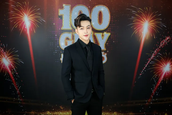 Lộ diện 4 màu sắc của 100 giây rực rỡ mùa 2 - Ảnh 1. Lộ diện 4 màu sắc của 100 giây rực rỡ mùa 2 - Ảnh 1.