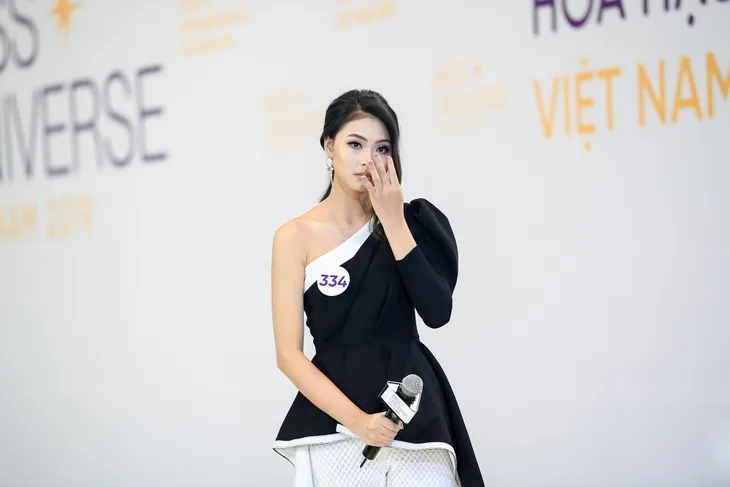 Tôi là Hoa hậu Hoàn vũ Việt Nam - Tập 1: Xuất hiện như celeb, thí sinh nào bị giám khảo nhắc nhở - Ảnh 6. Tôi là Hoa hậu Hoàn vũ Việt Nam - Tập 1: Xuất hiện như celeb, thí sinh nào bị giám khảo nhắc nhở - Ảnh 6.