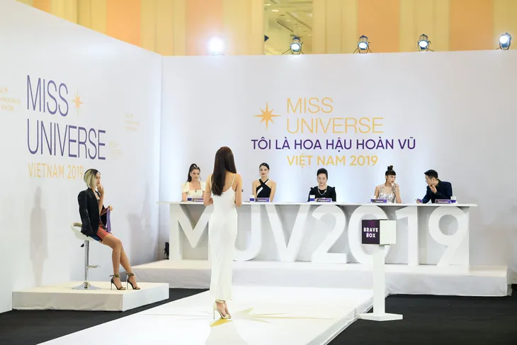 Tôi là Hoa hậu Hoàn vũ Việt Nam - Tập 1: Xuất hiện như celeb, thí sinh nào bị giám khảo nhắc nhở - Ảnh 8. Tôi là Hoa hậu Hoàn vũ Việt Nam - Tập 1: Xuất hiện như celeb, thí sinh nào bị giám khảo nhắc nhở - Ảnh 8.