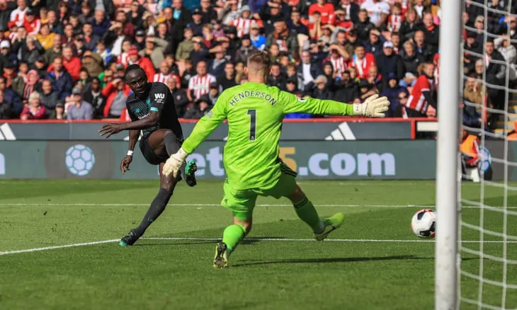 Thần may mắn mỉm cười, Liverpool thắng trận thứ 7 liên tiếp tại Premier League 2019/20 - Ảnh 1. Thần may mắn mỉm cười, Liverpool thắng trận thứ 7 liên tiếp tại Premier League 2019/20 - Ảnh 1.
