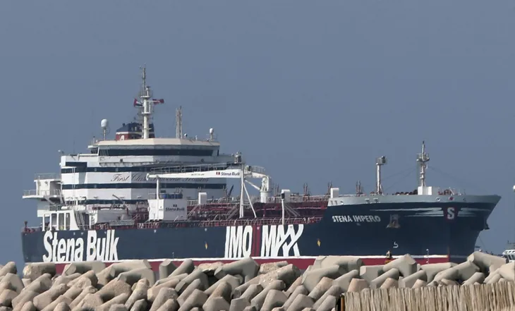 Tàu chở dầu Stena Impero cập cảng Dubai - Ảnh 1. Tàu chở dầu Stena Impero cập cảng Dubai - Ảnh 1.