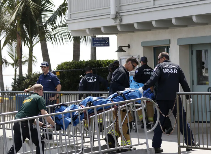 Cháy tàu kinh hoàng ở ngoài khơi California, Mỹ, hơn 30 người thiệt mạng - Ảnh 7. Cháy tàu kinh hoàng ở ngoài khơi California, Mỹ, hơn 30 người thiệt mạng - Ảnh 7.