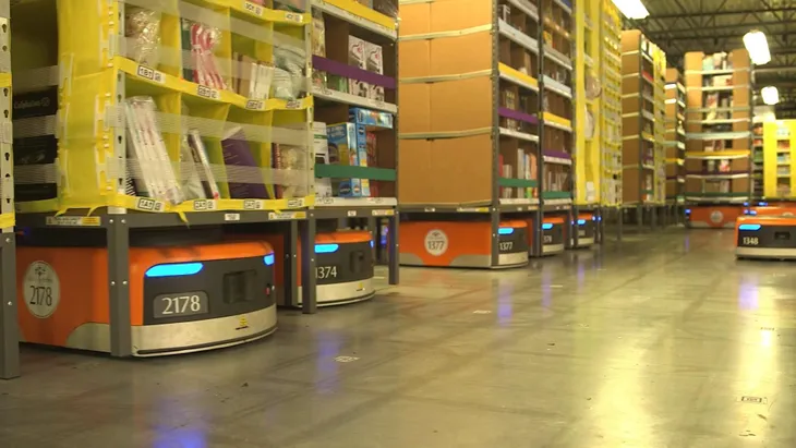 Trải nghiệm công việc tại nhà kho của Amazon - Ảnh 3. Trải nghiệm công việc tại nhà kho của Amazon - Ảnh 3.