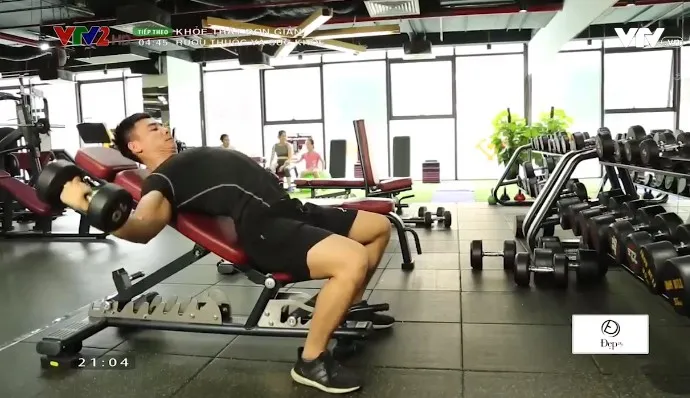Bài tập giúp nam giới có khuôn ngực đẹp - Ảnh 2. Bài tập giúp nam giới có khuôn ngực đẹp - Ảnh 2.