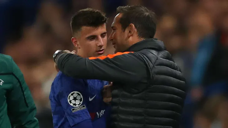 Vì sao Mason Mount thăng tiến vượt bậc ở Chelsea? - Ảnh 1. Vì sao Mason Mount thăng tiến vượt bậc ở Chelsea? - Ảnh 1.