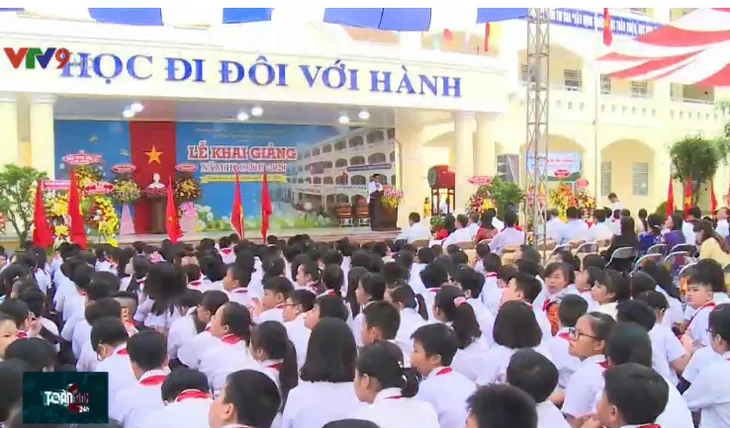 Trường đầu tiên tại Cần Thơ khai giảng năm học mới - Ảnh 1. Trường đầu tiên tại Cần Thơ khai giảng năm học mới - Ảnh 1.