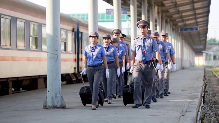 Đường sắt đổi giờ xuất phát hàng loạt mác tàu khách tuyến Bắc - Nam - Ảnh 1. Đường sắt đổi giờ xuất phát hàng loạt mác tàu khách tuyến Bắc - Nam - Ảnh 1.