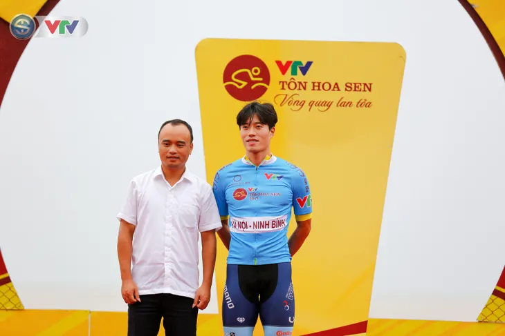 ẢNH: Những khoảnh khắc ấn tượng chặng 4 Giải xe đạp quốc tế VTV Cúp Tôn Hoa Sen 2019 - Ảnh 3. ẢNH: Những khoảnh khắc ấn tượng chặng 4 Giải xe đạp quốc tế VTV Cúp Tôn Hoa Sen 2019 - Ảnh 3.