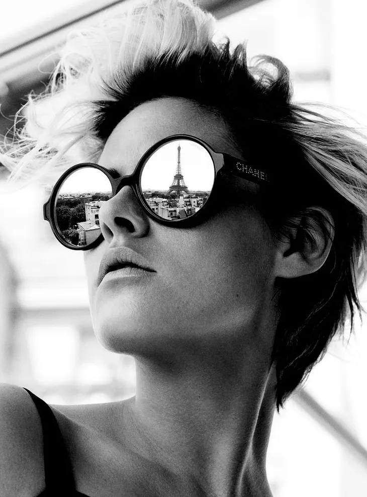 Kristen Stewart: Tự tin, quyến rũ, không sợ tuổi 30 - Ảnh 4. Kristen Stewart: Tự tin, quyến rũ, không sợ tuổi 30 - Ảnh 4.