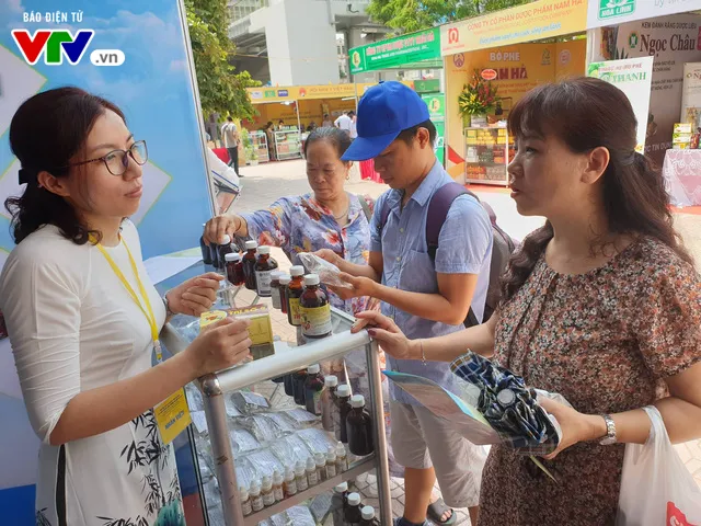 Phát triển y học cổ truyền nâng cao hiệu quả chăm sóc sức khỏe cộng đồng - Ảnh 2. Phát triển y học cổ truyền nâng cao hiệu quả chăm sóc sức khỏe cộng đồng - Ảnh 2.