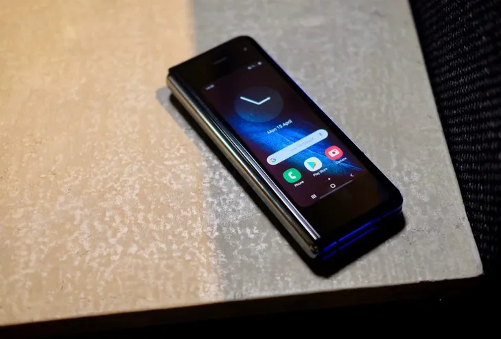 Chính thức: Galaxy Fold sẽ bán ra từ ngày 6/9! - Ảnh 2. Chính thức: Galaxy Fold sẽ bán ra từ ngày 6/9! - Ảnh 2.