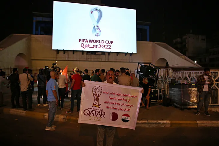 Qatar công bố logo chính thức cho World Cup 2022 - Ảnh 6. Qatar công bố logo chính thức cho World Cup 2022 - Ảnh 6.