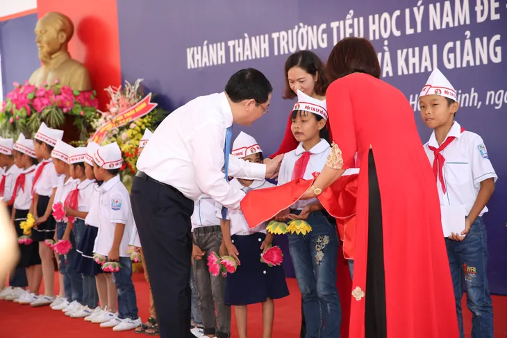 Phó Thủ tướng Vương Đình Huệ dự khai giảng ở Thái Bình - Ảnh 1. Phó Thủ tướng Vương Đình Huệ dự khai giảng ở Thái Bình - Ảnh 1.