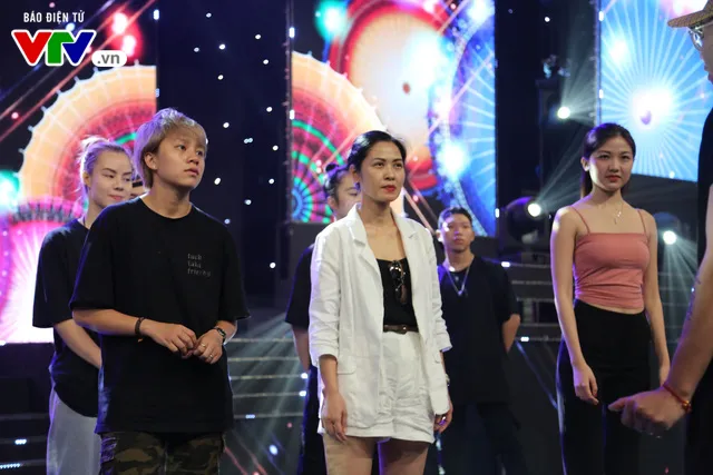 Dàn diễn viên hóa Mị trên sân khấu VTV Awards trước giờ G - Ảnh 9. Dàn diễn viên hóa Mị trên sân khấu VTV Awards trước giờ G - Ảnh 9.