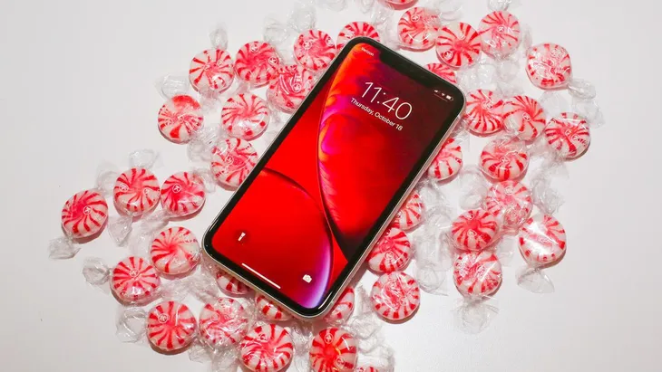iPhone XR là smartphone bán chạy nhất thế giới nửa đầu năm 2019 - Ảnh 1. iPhone XR là smartphone bán chạy nhất thế giới nửa đầu năm 2019 - Ảnh 1.