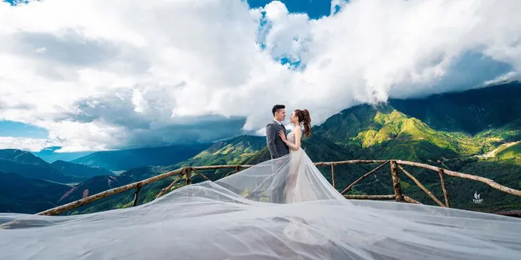 Ảnh cưới long lanh từ Nam ra Bắc của cô dâu Nam Định đeo vàng trĩu cổ, ở lâu đài 7 tầng - Ảnh 7. Ảnh cưới long lanh từ Nam ra Bắc của cô dâu Nam Định đeo vàng trĩu cổ, ở lâu đài 7 tầng - Ảnh 7.