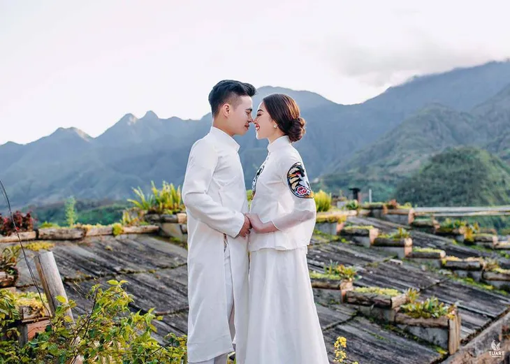 Ảnh cưới long lanh từ Nam ra Bắc của cô dâu Nam Định đeo vàng trĩu cổ, ở lâu đài 7 tầng - Ảnh 9. Ảnh cưới long lanh từ Nam ra Bắc của cô dâu Nam Định đeo vàng trĩu cổ, ở lâu đài 7 tầng - Ảnh 9.