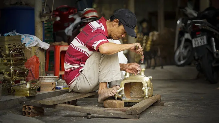 Cận cảnh đúc lư đồng tại làng nghề cuối cùng ở Sài Gòn - Ảnh 13. Cận cảnh đúc lư đồng tại làng nghề cuối cùng ở Sài Gòn - Ảnh 13.