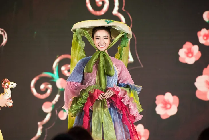 Phan Mạnh Quỳnh, Hồ Ngọc Hà, Tóc Tiên hội ngộ dàn Hoa hậu, Á hậu - Ảnh 14. Phan Mạnh Quỳnh, Hồ Ngọc Hà, Tóc Tiên hội ngộ dàn Hoa hậu, Á hậu - Ảnh 14.