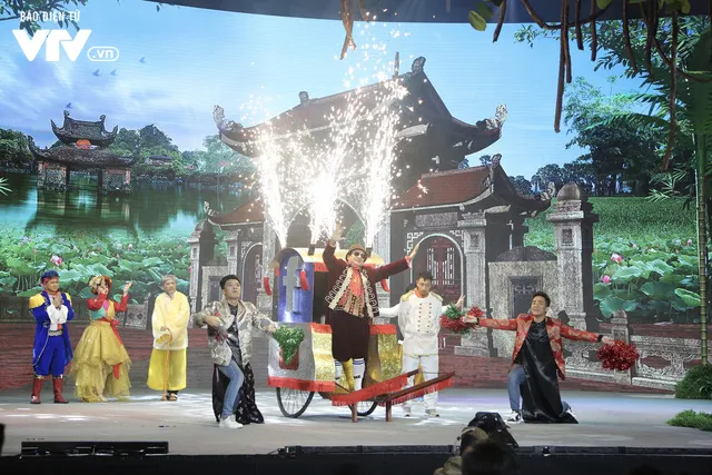 Ông hoàng truyền thông Chí Trung khiến cả làng Vũ Đại trầm trồ trong Gặp nhau cuối năm 2020 - Ảnh 4. Ông hoàng truyền thông Chí Trung khiến cả làng Vũ Đại trầm trồ trong Gặp nhau cuối năm 2020 - Ảnh 4.