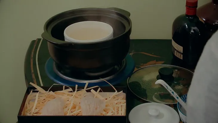 Nước mắt loài cỏ dại - Tập 18: Dạ Thảo bắt tại trận mợ ba vụng trộm nấu yến trong phòng - Ảnh 2. Nước mắt loài cỏ dại - Tập 18: Dạ Thảo bắt tại trận mợ ba vụng trộm nấu yến trong phòng - Ảnh 2.