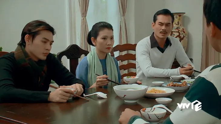 Nước mắt loài cỏ dại - Tập 18: Không chịu làm việc, Khang nhất quyết không cho Việt ăn cơm - Ảnh 6. Nước mắt loài cỏ dại - Tập 18: Không chịu làm việc, Khang nhất quyết không cho Việt ăn cơm - Ảnh 6.