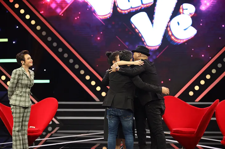 Nhóm MTV từng mời Cẩm Ly tham gia liveshow để... “dằn mặt” - Ảnh 3. Nhóm MTV từng mời Cẩm Ly tham gia liveshow để... “dằn mặt” - Ảnh 3.