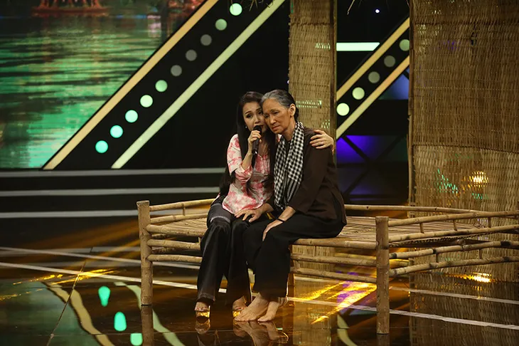 Nhóm MTV từng mời Cẩm Ly tham gia liveshow để... “dằn mặt” - Ảnh 8. Nhóm MTV từng mời Cẩm Ly tham gia liveshow để... “dằn mặt” - Ảnh 8.