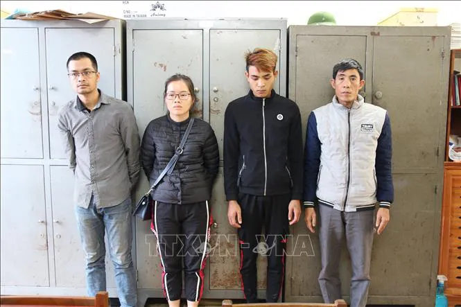 Liên tiếp bắt giữ các vụ buôn pháo lậu tại Yên Bái, Quảng Ninh - Ảnh 2. Liên tiếp bắt giữ các vụ buôn pháo lậu tại Yên Bái, Quảng Ninh - Ảnh 2.