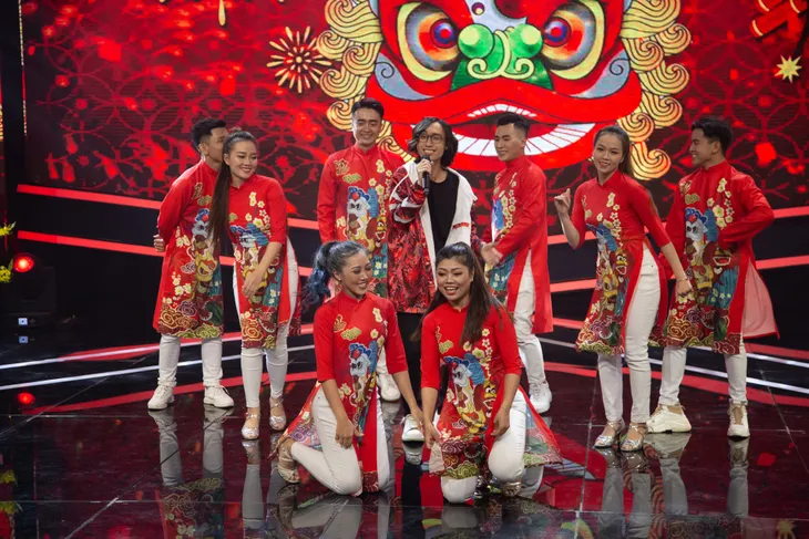 Dàn sao và thí sinh 100 giây rực rỡ mùa 2 tề tựu chúc mừng năm mới Canh Tý 2020 - Ảnh 3. Dàn sao và thí sinh 100 giây rực rỡ mùa 2 tề tựu chúc mừng năm mới Canh Tý 2020 - Ảnh 3.