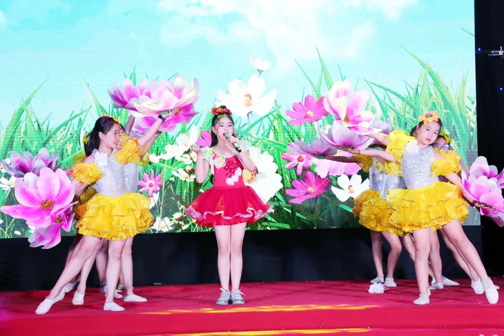 Mẫu nhí tỏa sáng tại hội thi Tài năng thiếu nhi Thủ đô - Ảnh 1. Mẫu nhí tỏa sáng tại hội thi Tài năng thiếu nhi Thủ đô - Ảnh 1.