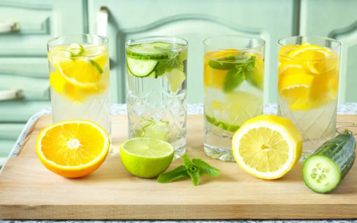 Những lợi ích tuyệt vời của nước chanh với sức khỏe - Ảnh 1. Những lợi ích tuyệt vời của nước chanh với sức khỏe - Ảnh 1.