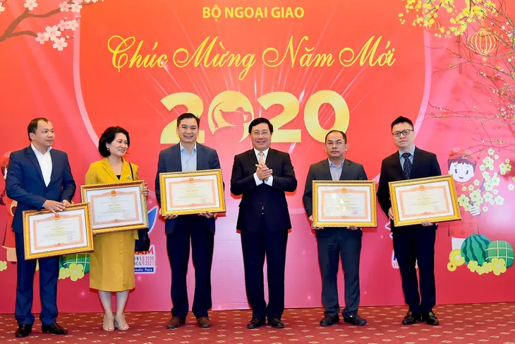 Phóng viên báo chí không quản khó chuyển tải thông điệp đối ngoại quan trọng của Đảng và Nhà nước tới dư luận - Ảnh 5. Phóng viên báo chí không quản khó chuyển tải thông điệp đối ngoại quan trọng của Đảng và Nhà nước tới dư luận - Ảnh 5.