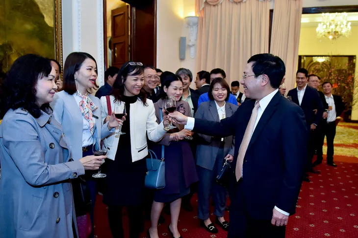 Phóng viên báo chí không quản khó chuyển tải thông điệp đối ngoại quan trọng của Đảng và Nhà nước tới dư luận - Ảnh 3. Phóng viên báo chí không quản khó chuyển tải thông điệp đối ngoại quan trọng của Đảng và Nhà nước tới dư luận - Ảnh 3.