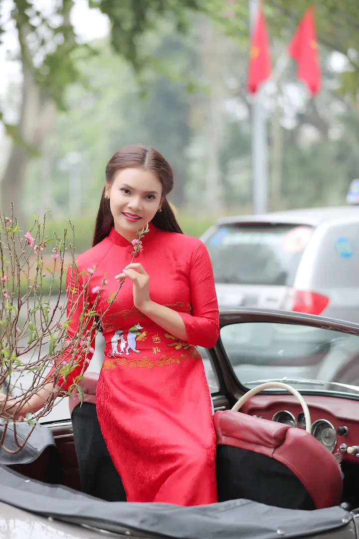 Phạm Phương Thảo ra mắt MV Tết với sáng tác của chính mình - Ảnh 9. Phạm Phương Thảo ra mắt MV Tết với sáng tác của chính mình - Ảnh 9.
