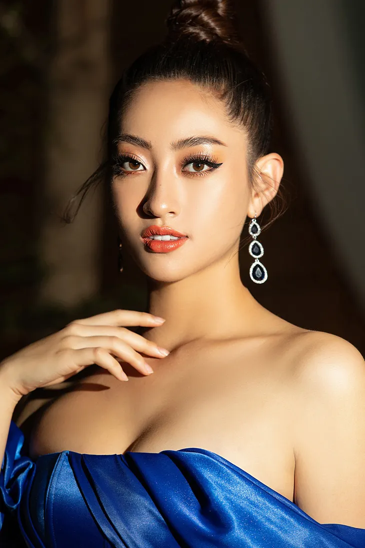 Đỗ Mỹ Linh tự tin đọ sắc với hai Hoa hậu thế hệ 2K - Ảnh 14. Đỗ Mỹ Linh tự tin đọ sắc với hai Hoa hậu thế hệ 2K - Ảnh 14.