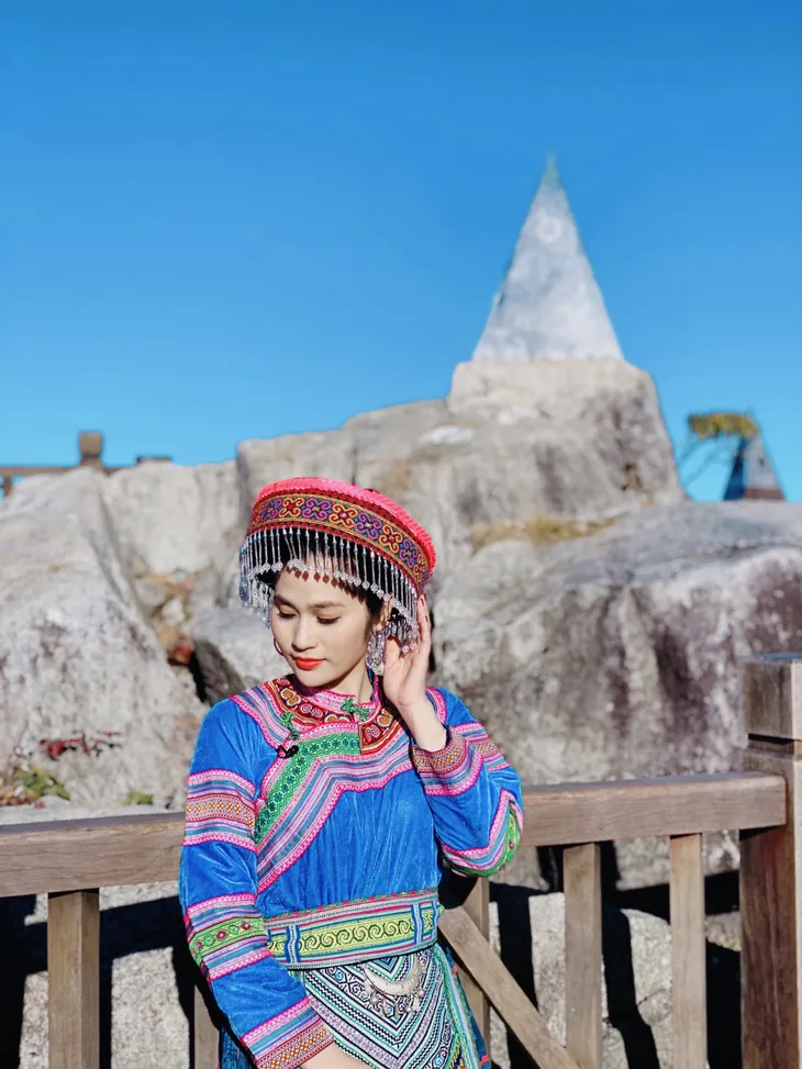 BTV Minh Trang: Chiều cuối năm ở nóc nhà Đông Dương - Ảnh 1. BTV Minh Trang: Chiều cuối năm ở nóc nhà Đông Dương - Ảnh 1.