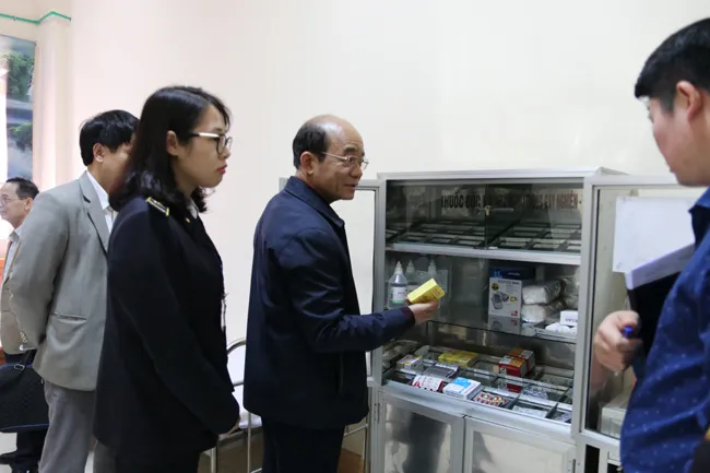 Lào Cai: Kiểm tra công tác phòng chống bệnh viêm phổi do Corona virus tại cửa khẩu - Ảnh 1. Lào Cai: Kiểm tra công tác phòng chống bệnh viêm phổi do Corona virus tại cửa khẩu - Ảnh 1.