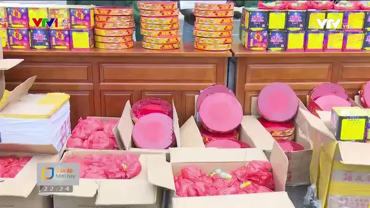 Gần Tết, tình hình buôn lậu pháo ngày càng gia tăng - Ảnh 1. Gần Tết, tình hình buôn lậu pháo ngày càng gia tăng - Ảnh 1.