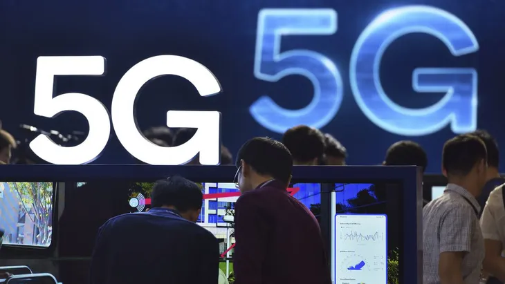 Smartphone 5G tầm trung sẽ bùng nổ vào năm 2020 - Ảnh 2. Smartphone 5G tầm trung sẽ bùng nổ vào năm 2020 - Ảnh 2.