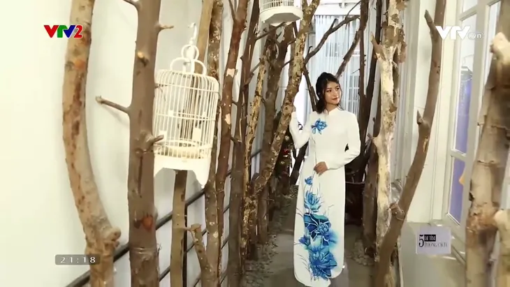 Gợi ý chọn áo dài truyền thống du xuân - Ảnh 5. Gợi ý chọn áo dài truyền thống du xuân - Ảnh 5.