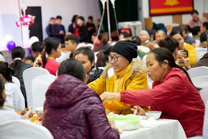 Bữa cơm tất niên ấm áp trong bệnh viện - Ảnh 7. Bữa cơm tất niên ấm áp trong bệnh viện - Ảnh 7.