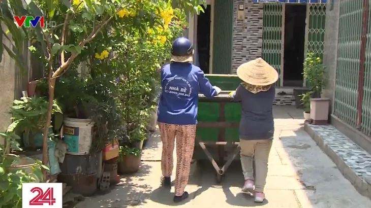 Tết của những người thu gom rác - Ảnh 3. Tết của những người thu gom rác - Ảnh 3.