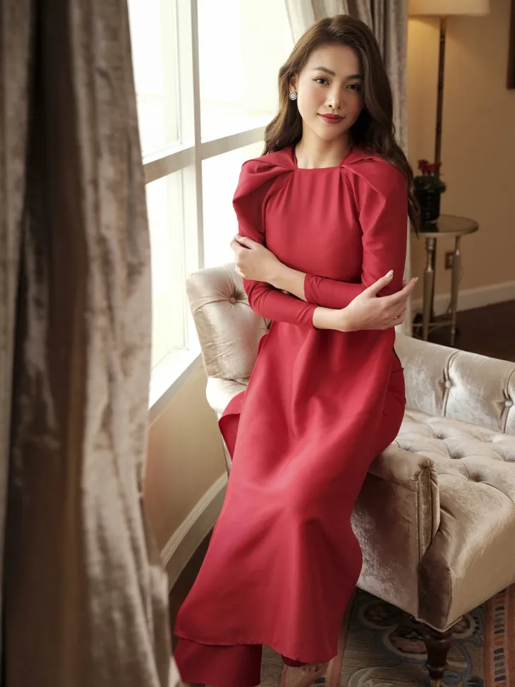 Phương Khánh hoá tiểu thư ngọc ngà trong bộ ảnh áo dài Tết - Ảnh 6. Phương Khánh hoá tiểu thư ngọc ngà trong bộ ảnh áo dài Tết - Ảnh 6.